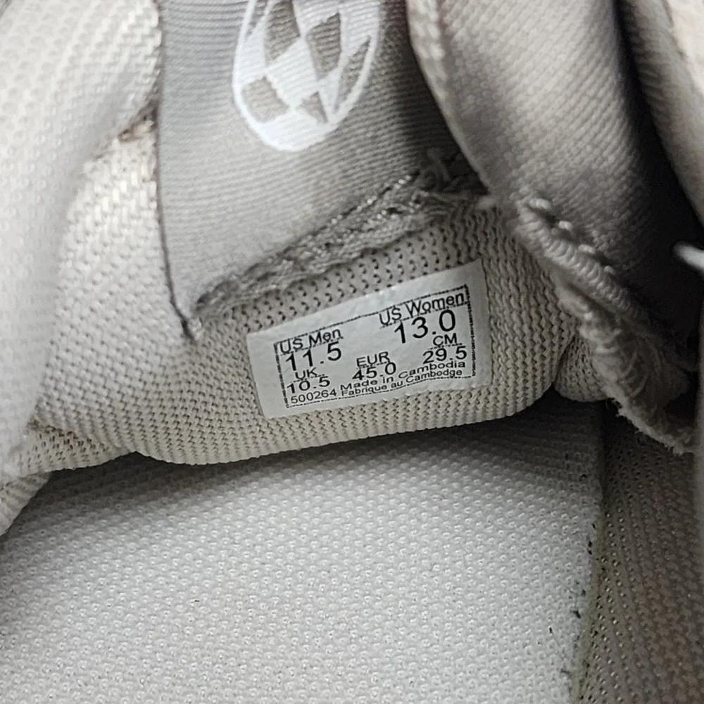 Vans UltraRange Neo VR3 Unisex US M11/W13 Fashion Shoes White Taupe Sneakers